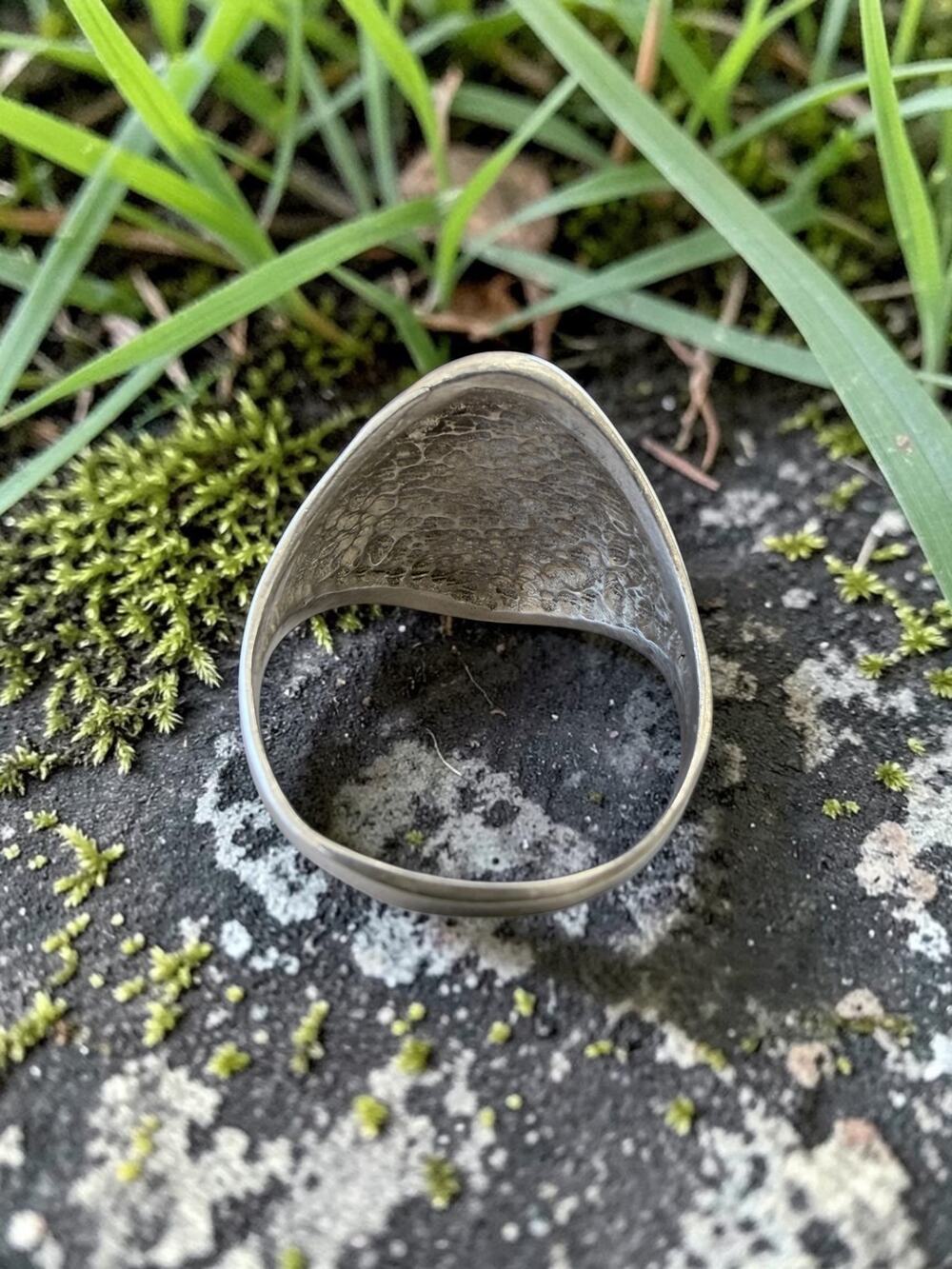 Vintage Silver Navajo Turquoise Kokopelli Statement Ring Crushed Stone Inlay - Picture 7 of 8